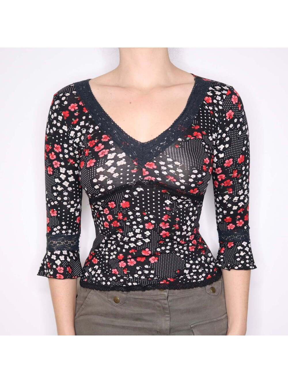 Y2K Italian Floral Lace Trim Blouse (S)